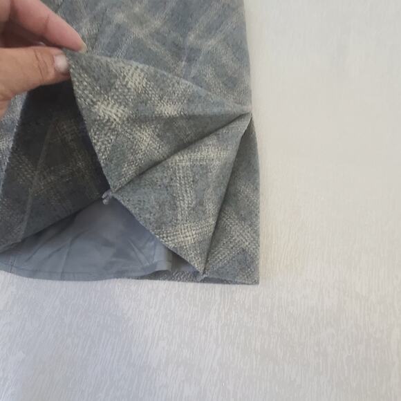 J Crew Women's wool skirt Grey pleated plaid Sz 8 Preppy Academia Twee Y2K vines - Picture 5 of 11